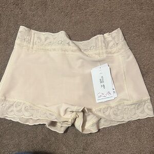 Cali curves BBL Shorts high waist shaper 4001